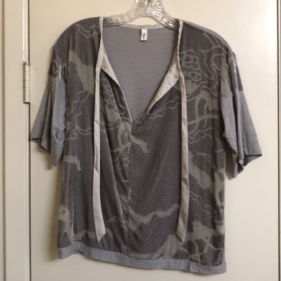 Anthropologie Tops - Anthropologie Tiny Short Sleeve. Blouse